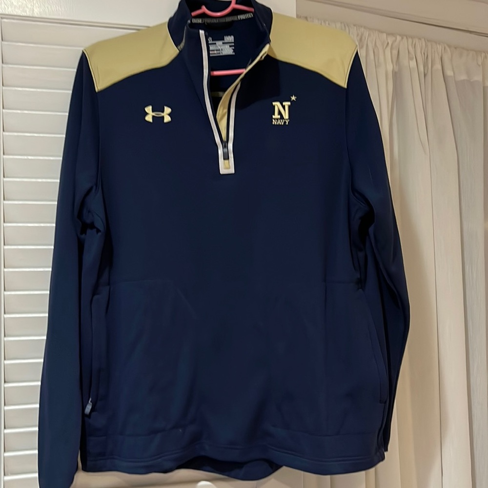 Under armour double pocket 3/4 zip like new